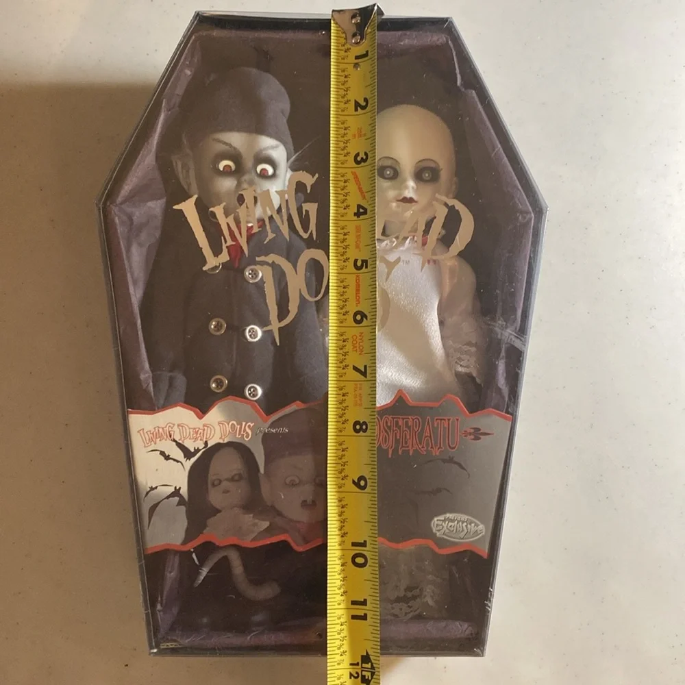 Living Dead Dolls Nosferatu & Victim Vampire